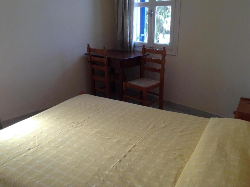 Rooms To Let Katerina & John'S เปริสซา ภายนอก รูปภาพ
