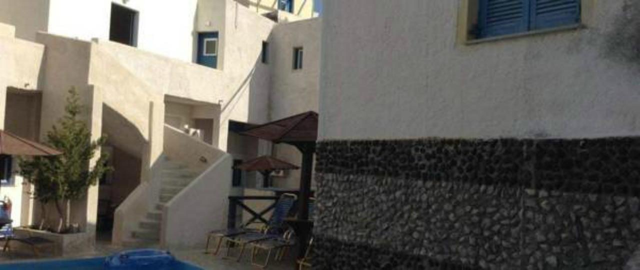 Rooms To Let Katerina & John'S เปริสซา ภายนอก รูปภาพ